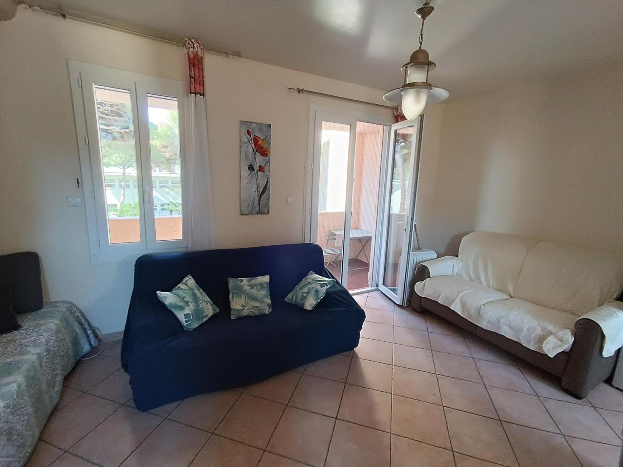 Appart Au Calme, Climatise, Avec Parking, 2 Pas Des Plages, Le Port Apartment