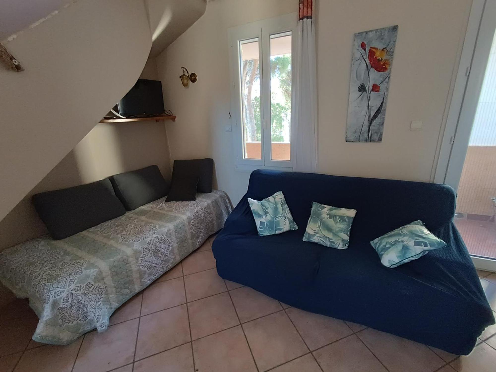 Apartment Appart Au Calme, Climatise, Avec Parking, 2 Pas Des Plages, Le Port Hyères